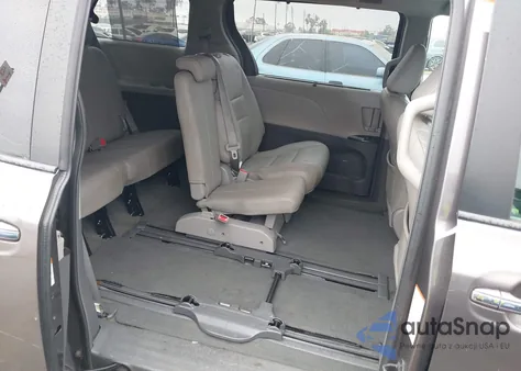 2015 Toyota Sienna Xle/Limited из США, поврежденный, VIN 5TDYK3DC7FS660142